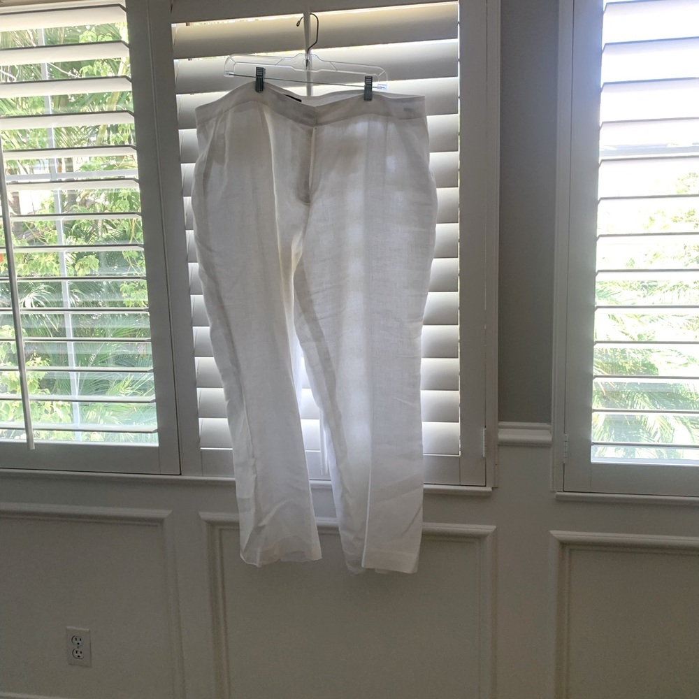 Talbots classic lined linen pant. White Size 24W. Gently worn. Good condition.